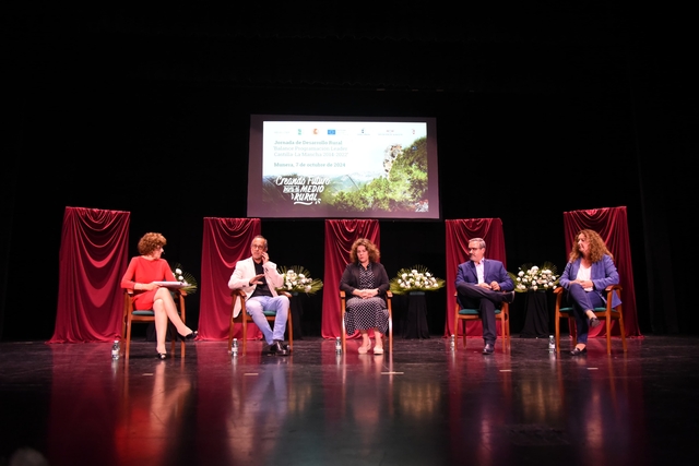 Reconocimientos RECAMDER mesa redonda