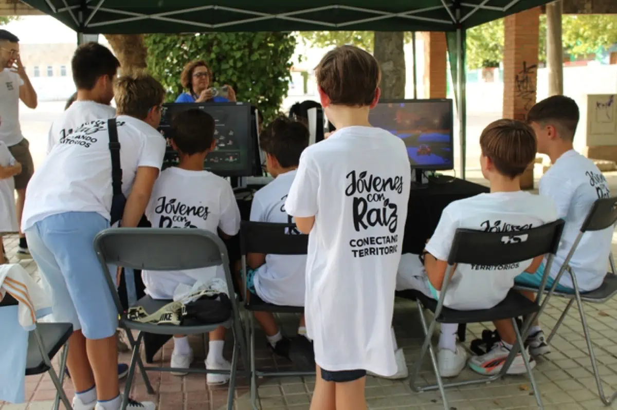 Jóvenes con Raíz en Quintanar videojuegos