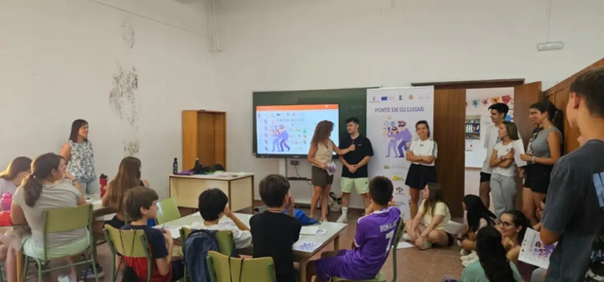 Ponte en su lugar La Roda charla