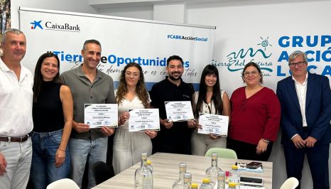 Entrega reconocimientos Tierra de Oportunidades en Sierra del Segura