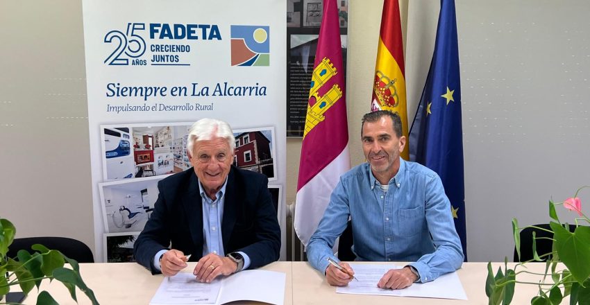 Firma convenio con Daniel Molina