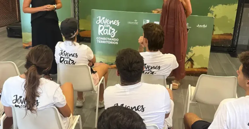 jovenes-con-raiz-cautiva-olmedilla-de-alarcon-con-diversion-formacion-y-deporte