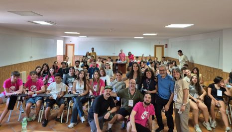 Juventud Activa, jóvenes con gerentes, monitores y director general