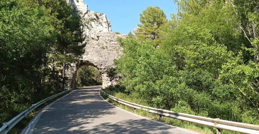 la-i-vuelta-ciclista-castilla-la-mancha-leader-pasara-por-pueblos-de-la-serrania-de-cuenca