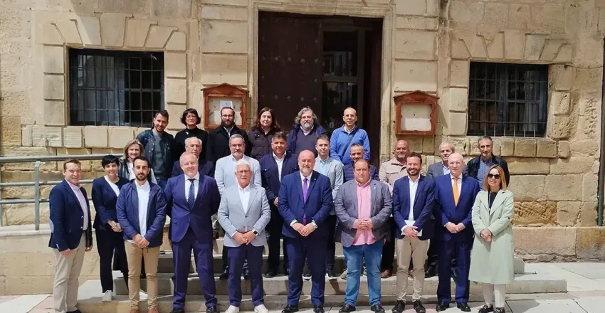 recamder-junta-de-comunidades-y-gdr-implantaran-agendas-de-desarrollo-urbano-rural-en-zonas-de-extensa-e-intensa-despoblacion