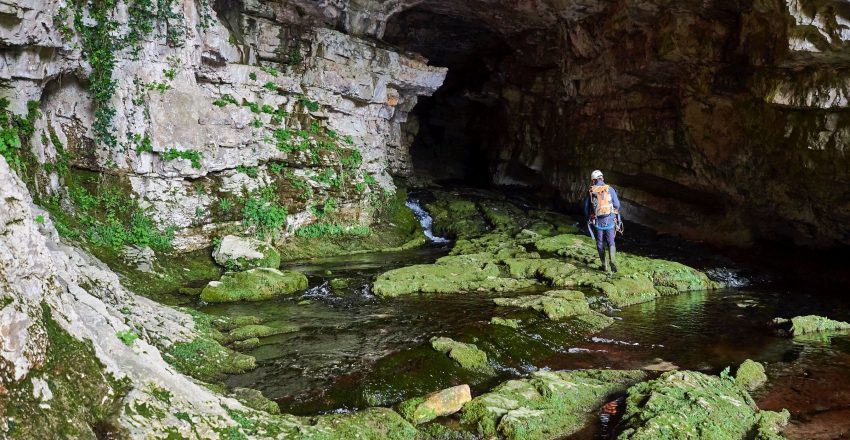Sierra del Segura-cueva chorros
